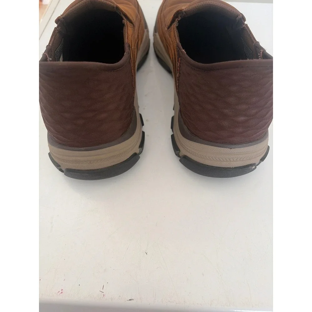 Skechers slip ins